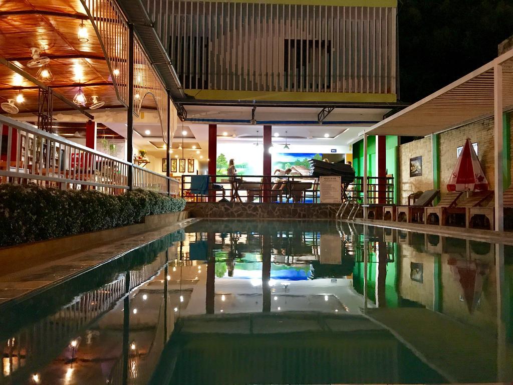 Duke Hostel Duong Dong  Exterior photo